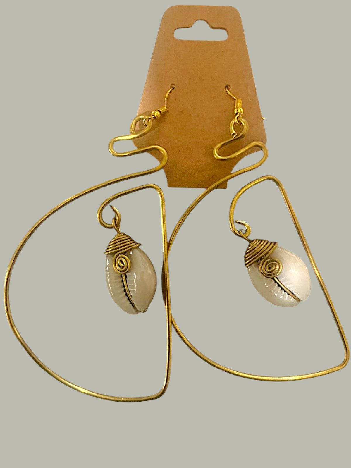 Double-D Cowry Earring