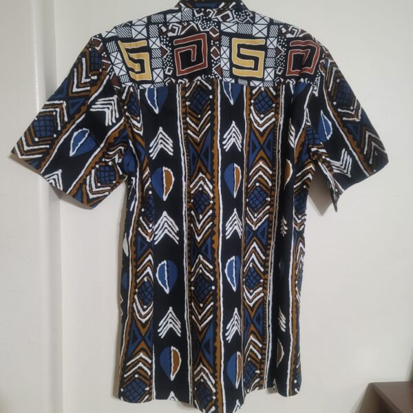 MEN PRINT SHIRT-LARGE-SHORT - Image 2