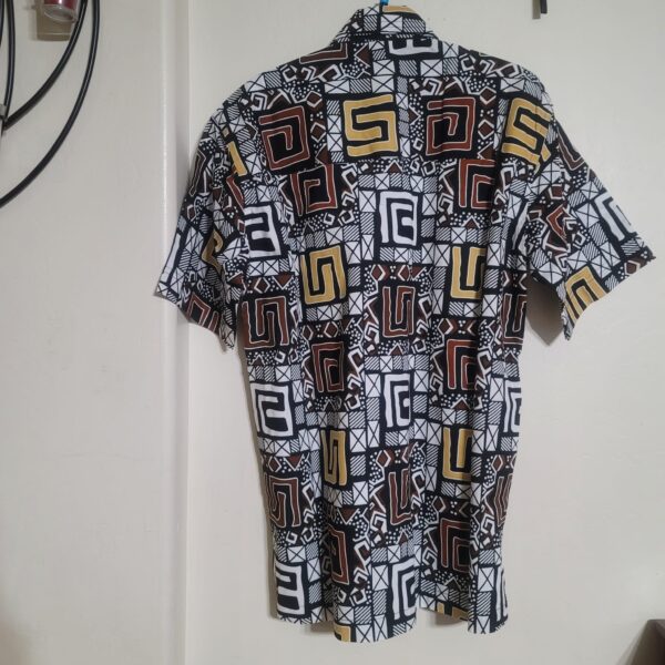 MEN PRINT SHIRT-LARGE-SHORT - Image 2